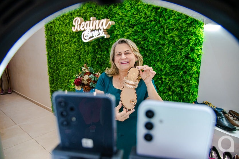 Regina Redes Sociais Lojas (2)