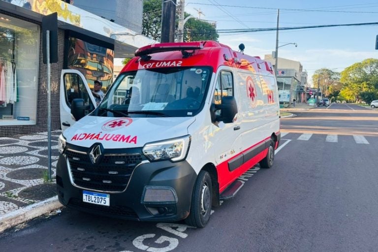 Três Pessoas Ficam Feridas Após Colisão Entre 2 Motos No Centro (2)