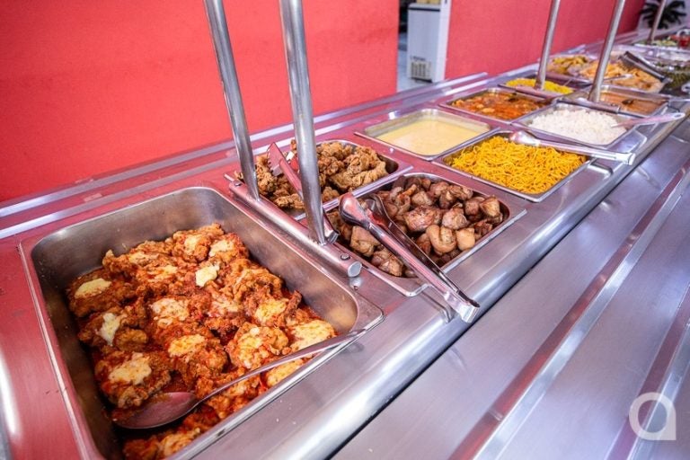 Restaurante Adonay conquista paladares com buffet irresistível por R$ 29,90