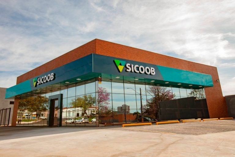 Sicoob está entre as 50 marcas mais valiosas do Brasil em 2025.