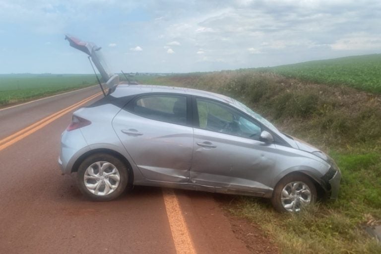 Homem de 59 anos fica ferido após capotamento na PR-364, em Assis Chateaubriand.