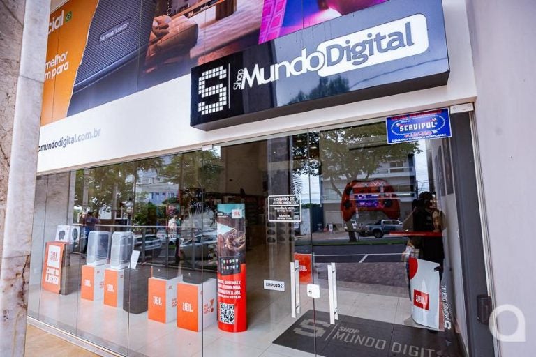 Shop Mundo Digital: um sonho que virou loja oficial JBL no Brasil.