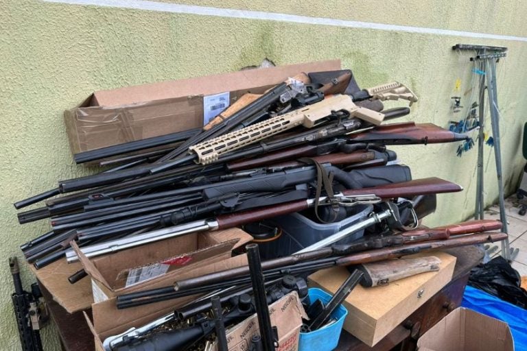 Armas