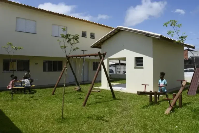 Famílias podem acessar financiamento para reforma da casa própria.