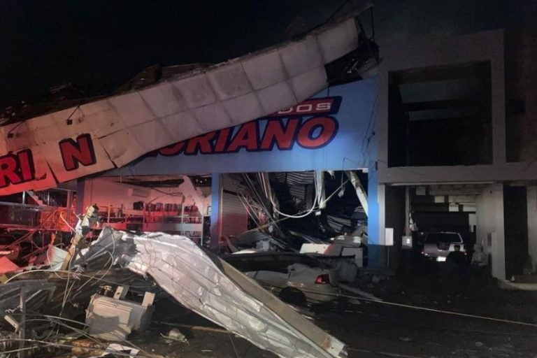 Tornado (2)