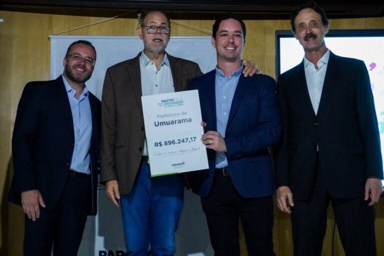 Umuarama recebe recursos para ampliar desenvolvimento tecnológico.