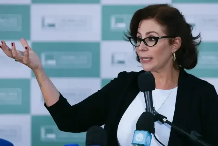 Deputada Federal Carla Zambelli Renuncia Ao Mandato Na Câmara