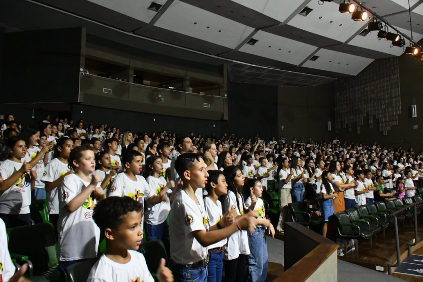 Formatura Do Proerd Reúne 443 Alunos No Centro Cultural