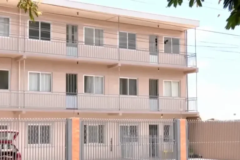 Homem sofre traumatismo craniano ao cair de 3 andar de prédio durante encontro sexual