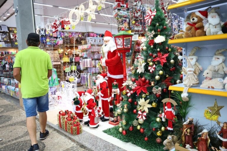 Natal Comércio De Umuarama Inicia Horário Especial Na Segunda