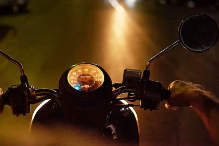 Pm Prende Motociclista Que Passou Ao Lado Da Viatura Com Cerveja 1