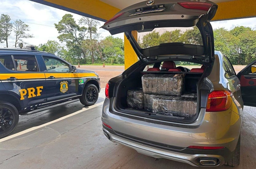 Prf Prende Mulher Com 190 Quilos De Maconha Em Bmw De Luxo (1)