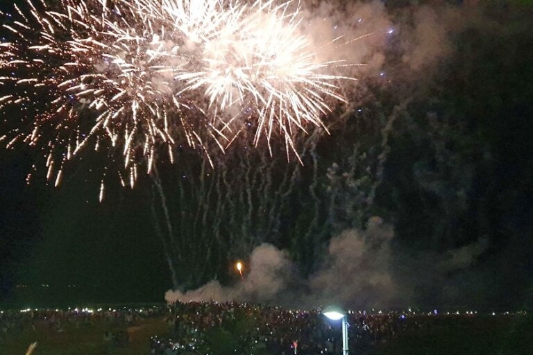 Saúde Alerta Para Riscos De Queimaduras Com Fogos De Artifício