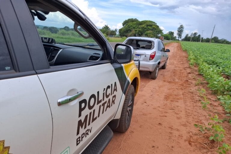 Veículo é atingido na traseira na PR-082 e condutora sofre ferimentos, em Cianorte.