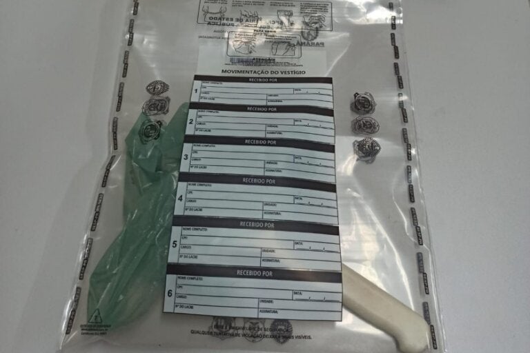 Homem é preso após atacar ex-companheira com faca em Cruzeiro do Oeste.