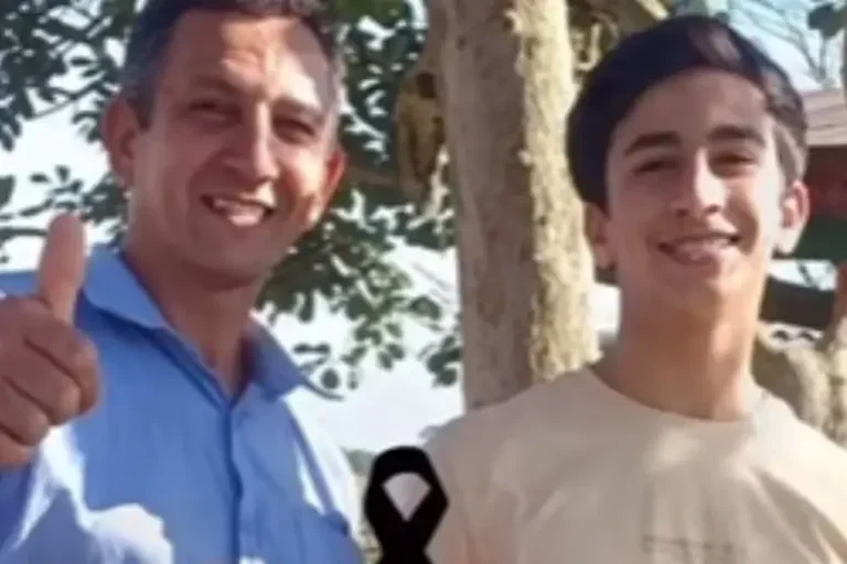 Pai E Filho Assassinados