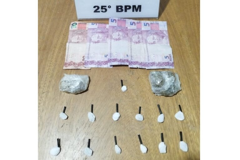 Tráfico no Dom Pedro I resulta em prisão de jovem e apreensão de menor.