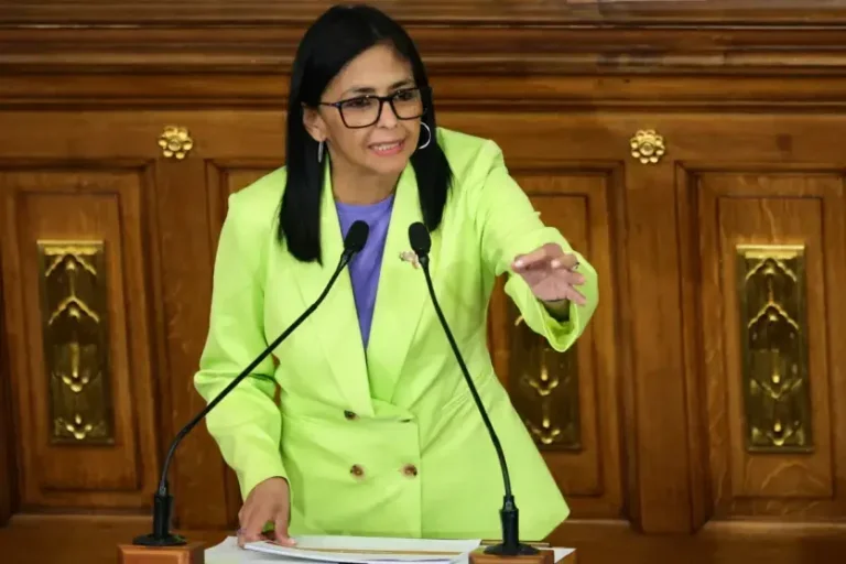Delcy Rodriguez disse que Venezuela não irá obedecer EUA