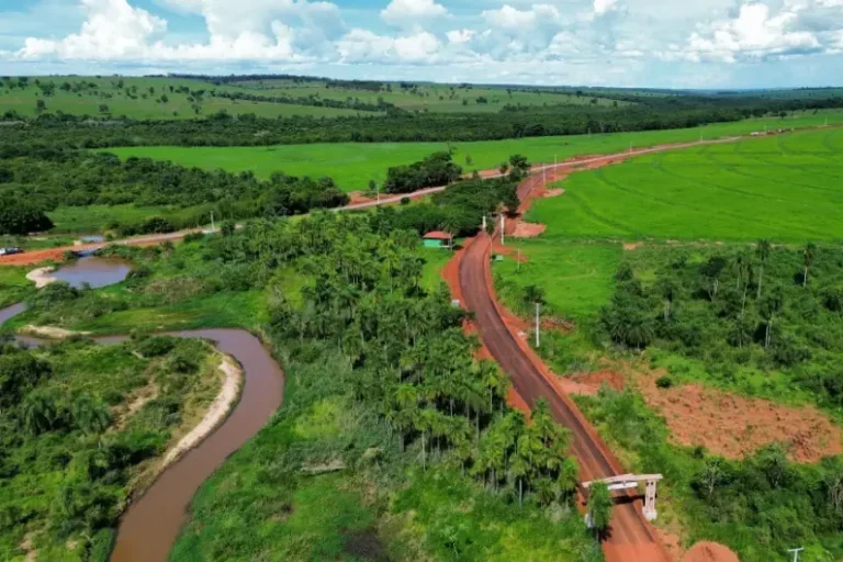 Estrada São Henrique