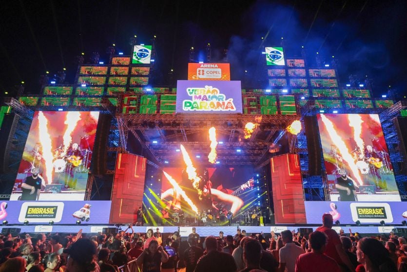 Show internacional do Gipsy Kings atrai 105 mil ao Litoral do Paraná