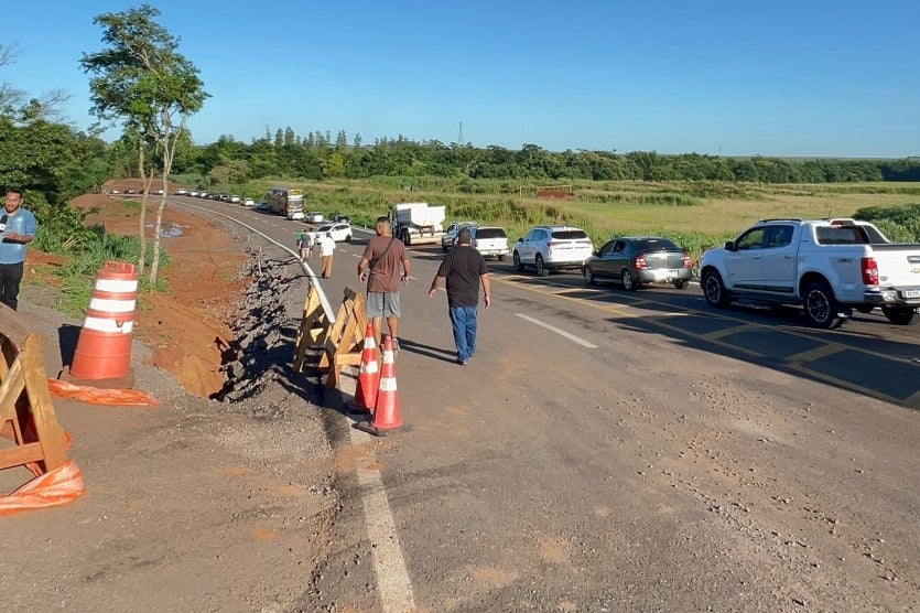 Início Da Operação Da Balsa No Rio Piquiri Tem Grandes Filas (7)