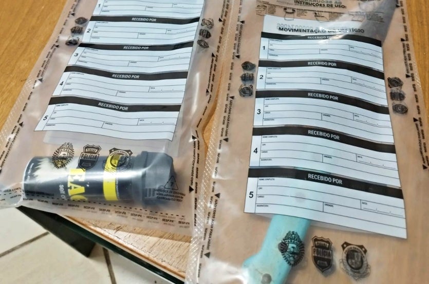 Morador de Perobal ameaça pessoas com faca, tenta agredir homem e acaba preso