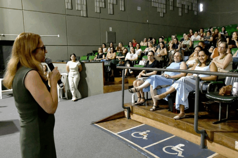 Secretaria De Educação Faz Reunião Com Gestores Escolares (1)