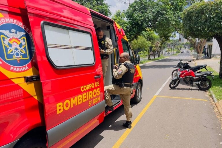Umuarama Colisão Entre Motos Deixa Jovem E Adolescente Feridos (1)