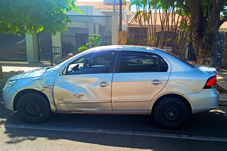 Umuarama Motociclista Fica Ferido Após Colisão E Pm Recolhe Moto (1)