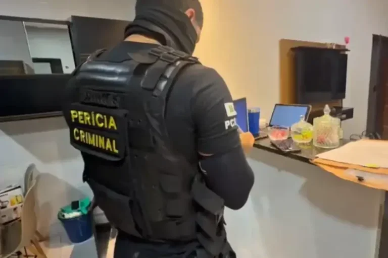 Veja como agiam os técnicos de enfermagem suspeitos de matar pacientes na UTI de hospital.
