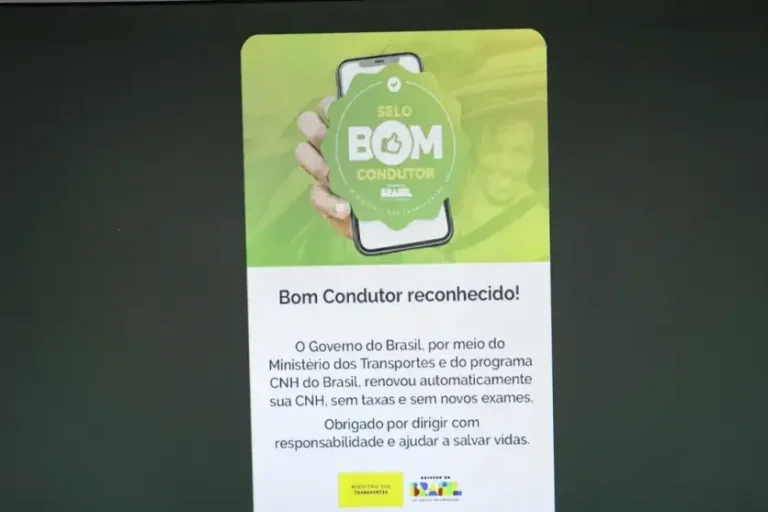 Renovação automática de CNH beneficia mais de 300 mil condutores em uma semana
