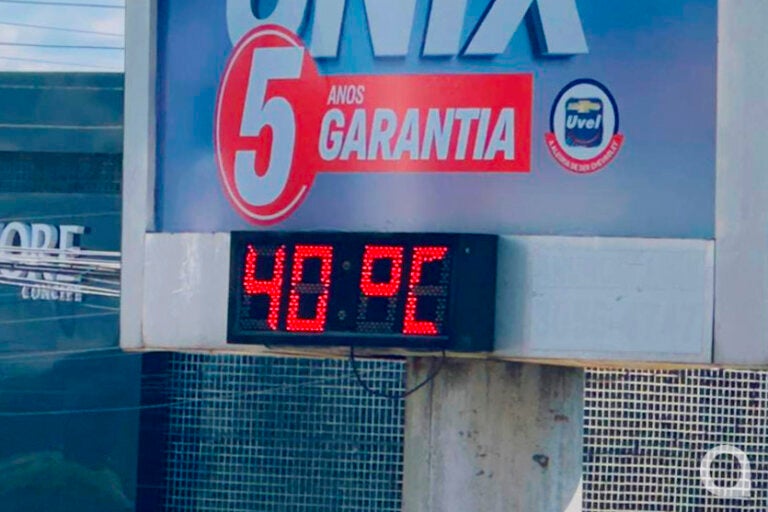 Termômetros marcam 40°C no Centro de Umuarama e ultrapassam a previsão do tempo