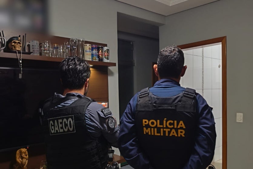 Operação Armeiro prende três PMs e cumpre 19 mandados em Maringá e Mandaguaçu