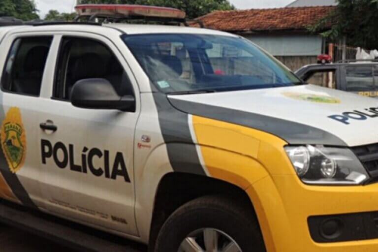Discussão em bar Homem dá golpe de enxada no rosto de idoso