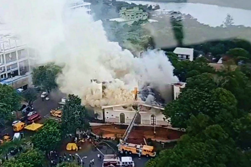 Incêndio Atinge Prédio Histórico Da Catedral San Blas