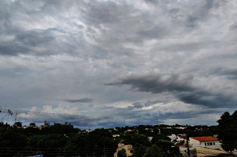 Previsão Indica Que Semana Começará Com Chuva Em Umuarama
