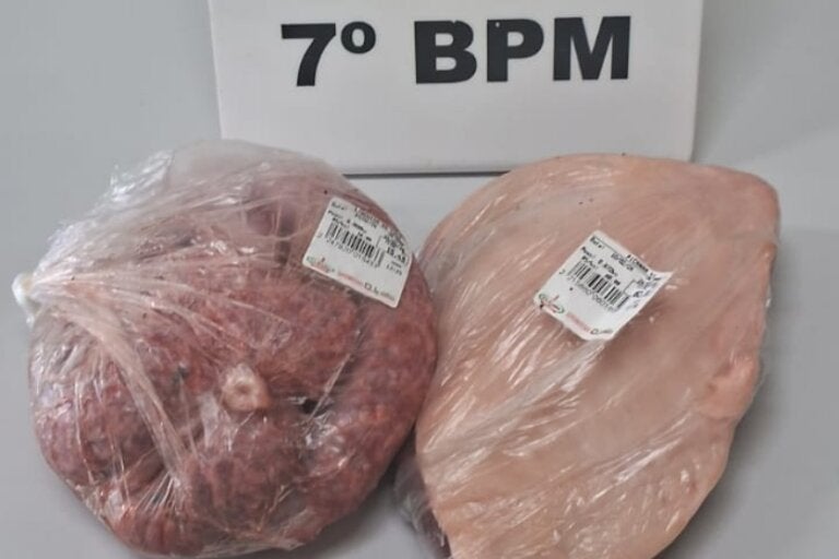 Casal furta picanha de supermercado em Cruzeiro do Oeste e é detido com produtos na mochila