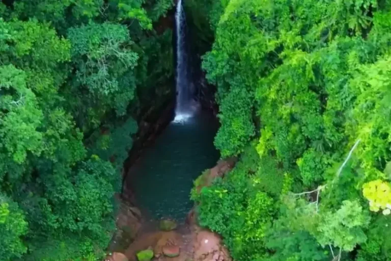 Denúncias apontam despejo irregular de esgoto na Cachoeira do Ventão, em Umuarama