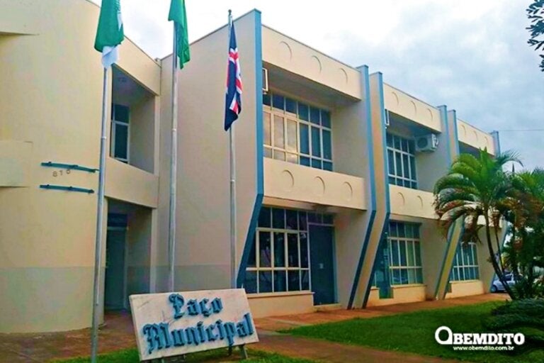 Ex-secretária de Finanças de Altônia é presa acusada de desvio de verbas municipais