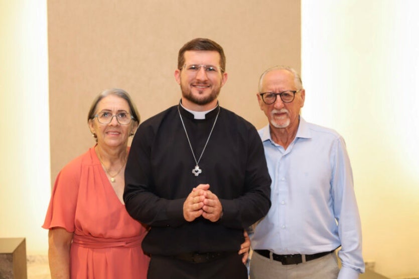Diocese de Umuarama celebra ordenação diaconal de Luiz Henrique em Varginha