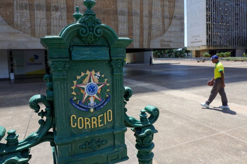 Leilão promovido pelos Correios inclui imóveis no Paraná e em outros 10 estados