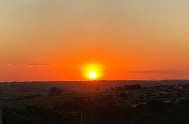 Umuarama tem o dia mais quente de 2026 com sensação térmica de 42 °C