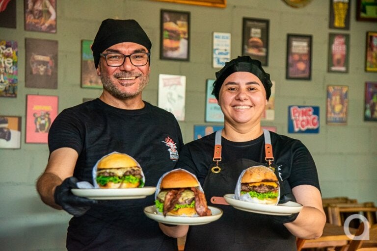 Tuim Burguers cresce com sabor artesanal e dedicação do casal empreendedor
