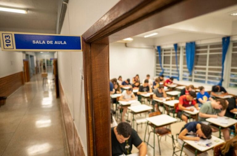 UEM abre vagas remanescentes; Umuarama concentra 89 oportunidades