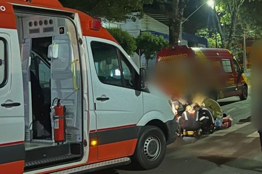 Condutor atinge, derruba motociclista e foge do local, em Umuarama.