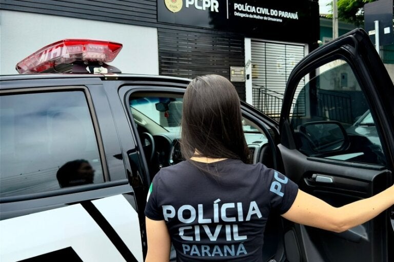 Homem que chantageou ex-namorada adolescente com vídeo íntimo é preso em Umuarama