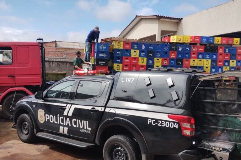PCPR descarta cerca de 400 engradados de cervejas falsificadas
