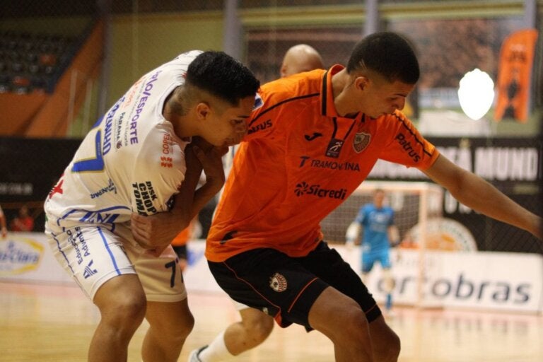 Umuarama sofre empate a 11 segundos do fim da partida de estreia na LNF 2026