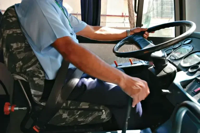 Agência do Trabalhador de Umuarama inicia a terça-feira com 297 vagas de emprego