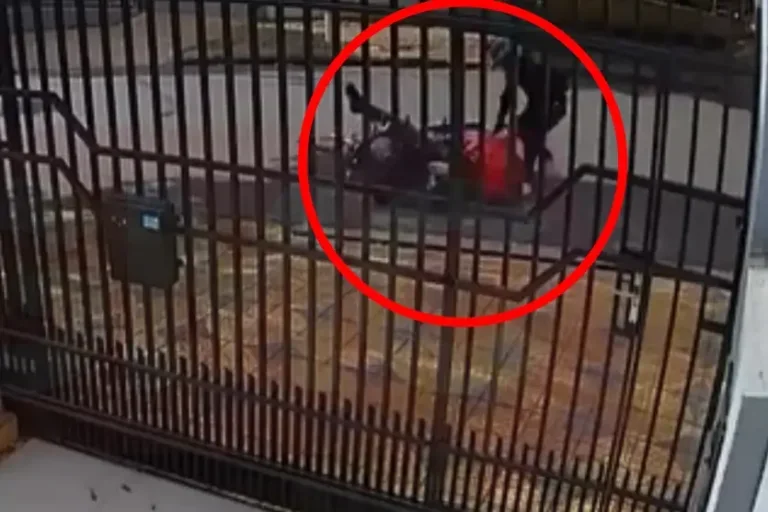 Criminosos fingem ser clientes, atacam motoboy e roubam iPhones durante entrega; veja vídeo
